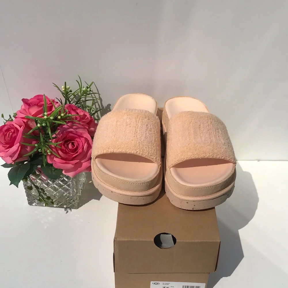 UGG Laton Slide - Picture 3 of 10